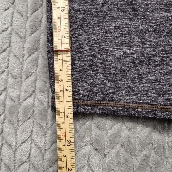 Athleta Quest Chaturanga Capri Gray Women's Size Medium Leggings 212387 $64 - Picture 5 of 10